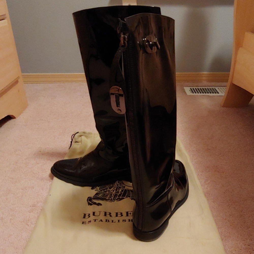 Burberry Black Patent Leather Riding Boots